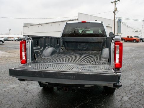 Used 2024 Ford F350 XLT image 5