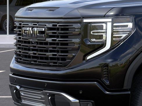 New 2026 GMC Sierra 1500 Denali Ultimate w/ LPO, Black Badging Package AWD/4WD image 13