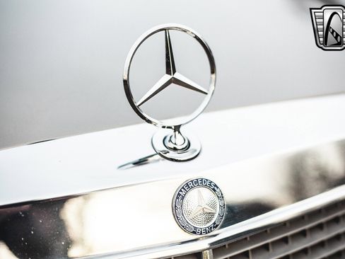 Used 1987 Mercedes-Benz 420 SEL image 12