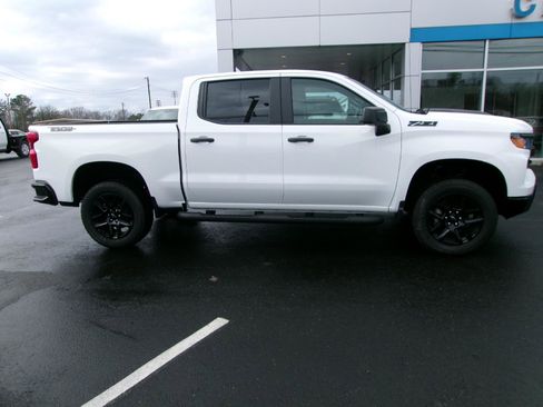 New 2026 Chevrolet Silverado 1500 Custom Trail Boss w/ Dark Appearance Package image 2