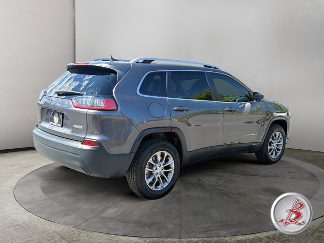 Used 2019 Jeep Cherokee Latitude Plus AWD/4WD image 7