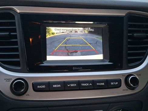 Used 2018 Hyundai Accent SE FWD image 18