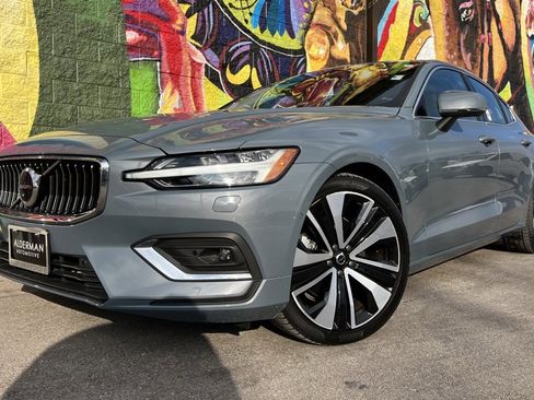 Used 2023 Volvo S60 B5 Ultimate image 15