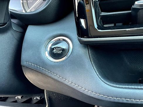 Used 2022 Toyota Highlander XLE image 27