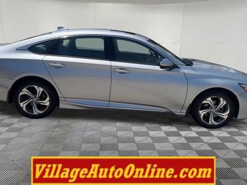 Used 2018 Honda Accord EX image 39