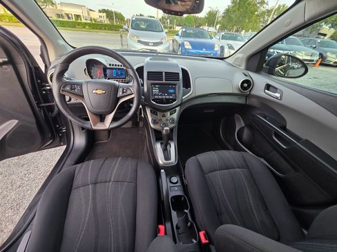 Used 2016 Chevrolet Sonic LT FWD image 14