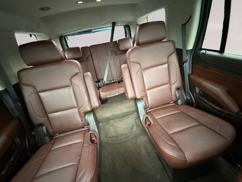 Used 2018 Chevrolet Tahoe Premier RWD image 18