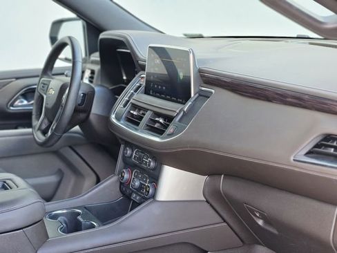 Used 2024 Chevrolet Tahoe LT w/ Luxury Package RWD image 13