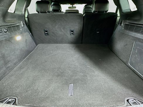 Used 2017 Lincoln MKX Reserve image 29