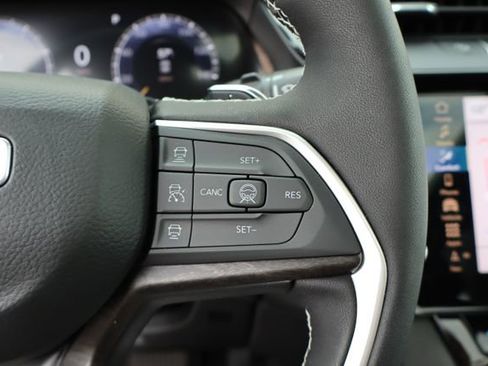 Used 2026 Jeep Grand Cherokee L Limited AWD/4WD image 17