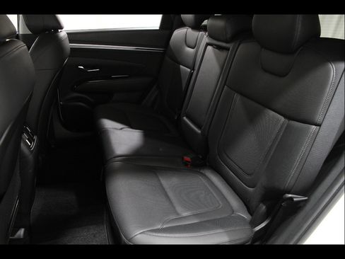 Used 2023 Hyundai Tucson Limited image 19