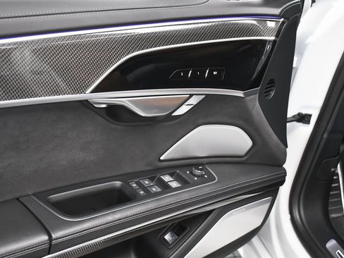 Used 2022 Audi S8 w/ S8 Comfort Plus Package image 10