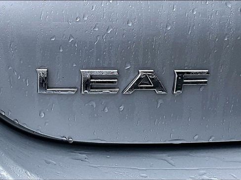 Used 2014 Nissan Leaf SV w/ LED & Quick Charge Package image 22