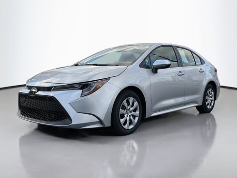Used 2025 Toyota Corolla LE FWD image 11