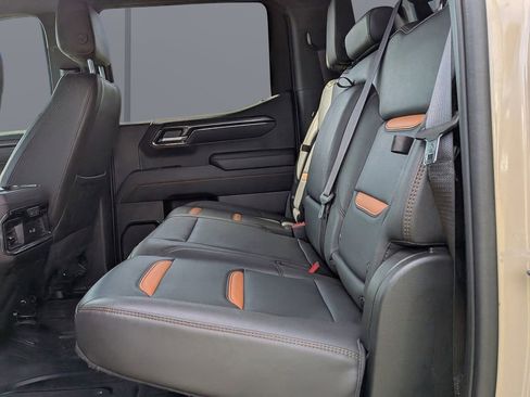 Used 2022 GMC Sierra 1500 AT4 image 14