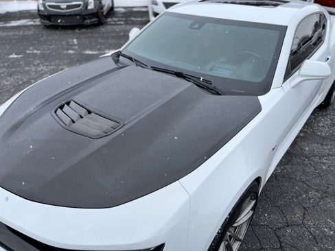 Used 2019 Chevrolet Camaro SS image 15