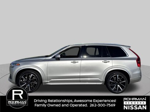 Used 2021 Volvo XC90 T6 Momentum w/ Protection Package Premier AWD/4WD image 2