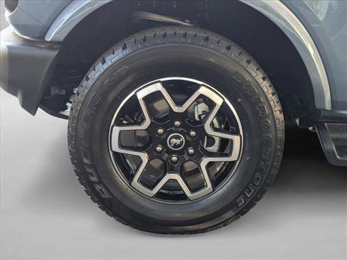 New 2025 Ford Bronco Outer Banks image 9