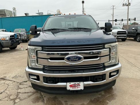 Used 2017 Ford F350 Lariat w/ FX4 Off-Road Package image 3