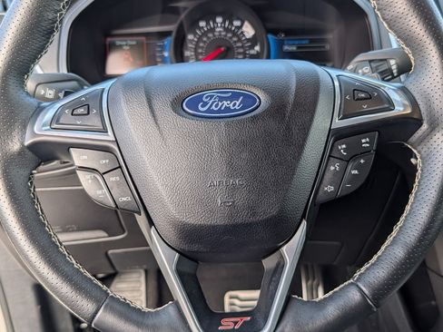Used 2023 Ford Edge ST AWD/4WD image 18
