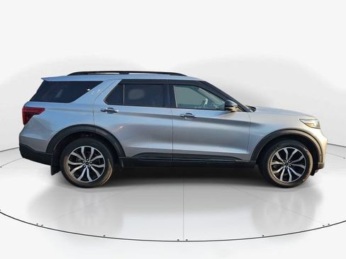 Used 2020 Ford Explorer ST AWD/4WD image 2