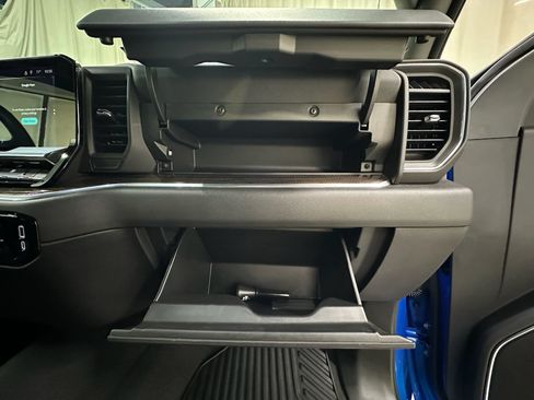 Certified 2026 Chevrolet Silverado 1500 LT AWD/4WD image 17