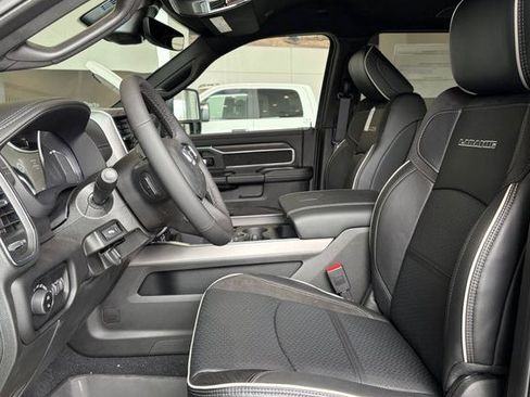 New 2026 RAM 2500 Laramie w/ Towing Technology Group AWD/4WD image 15