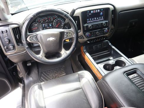 Used 2017 Chevrolet Silverado 2500 High Country AWD/4WD image 12
