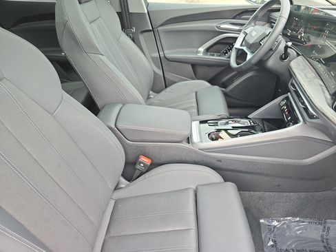 Certified 2025 Audi Q5 Premium w/ Premium Plus AWD/4WD image 10