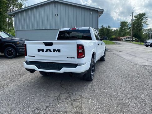 Used 2025 RAM 1500 Big Horn AWD/4WD image 5