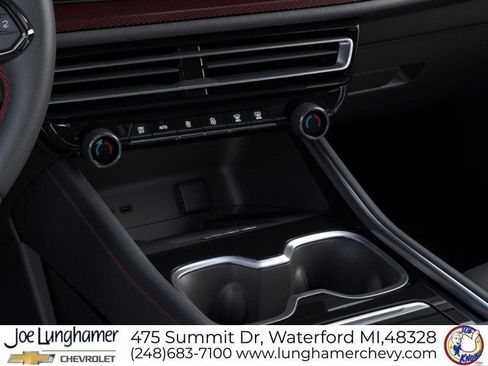 New 2026 Chevrolet Traverse RS w/ LPO, Floor Liner Package AWD/4WD image 23