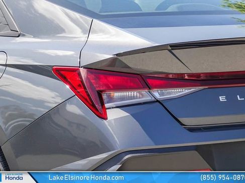 Used 2025 Hyundai Elantra Sport FWD image 12