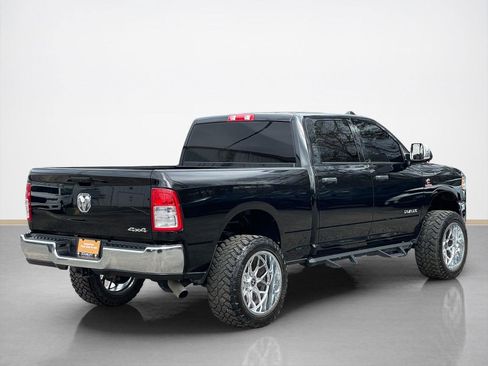 Used 2022 RAM 2500 Tradesman w/ Chrome Appearance Group image 8