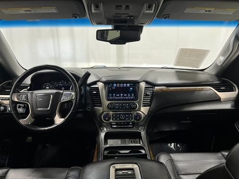 Used 2019 GMC Yukon XL Denali image 19