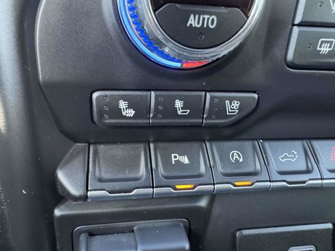 Used 2020 GMC Sierra 1500 AT4 w/ AT4 Premium Package image 32