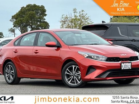 Certified 2023 Kia Forte LXS image 1