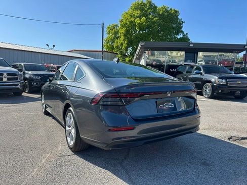 Used 2025 Honda Accord LX image 3