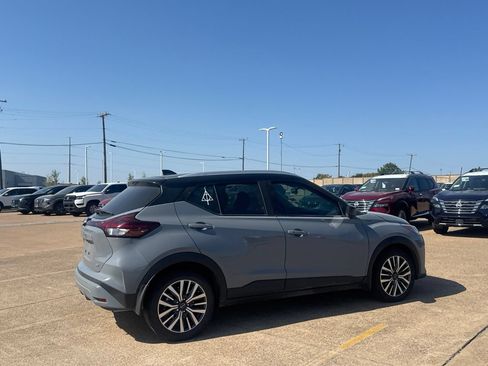 Certified 2024 Nissan Kicks SV FWD image 18