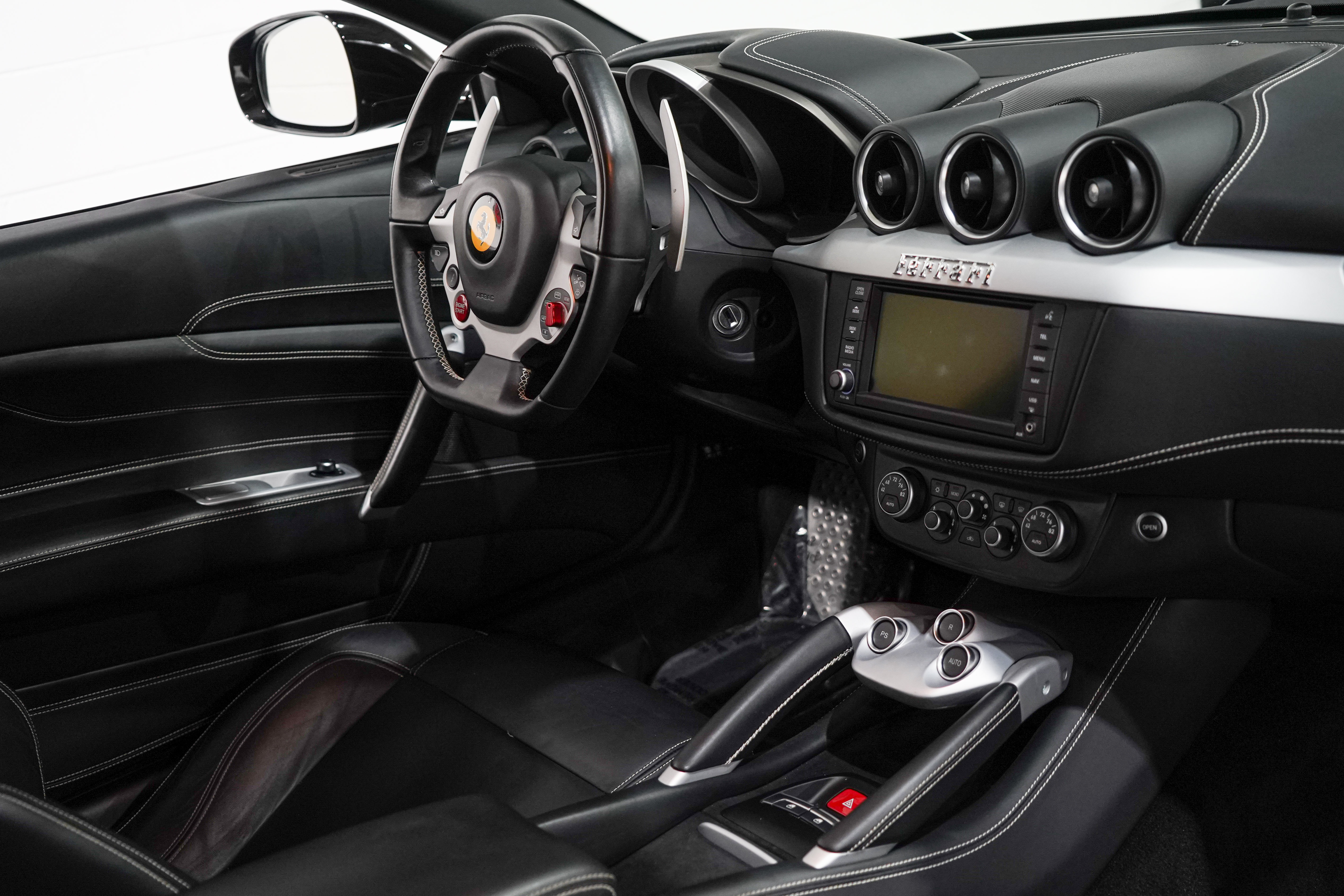 Used 2014 Ferrari FF AWD/4WD image 16