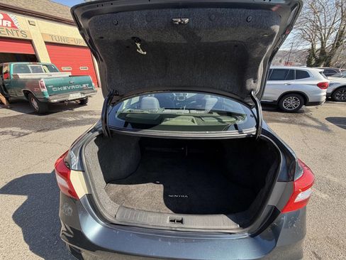 Used 2016 Nissan Sentra SV image 26