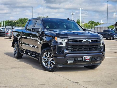 Used 2024 Chevrolet Silverado 1500 RST w/ Convenience Package II AWD/4WD image 2