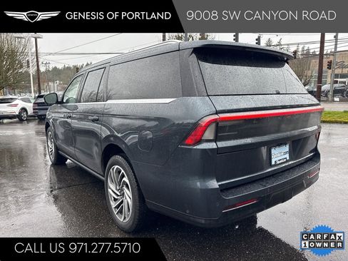 Used 2025 Lincoln Navigator L Reserve image 5