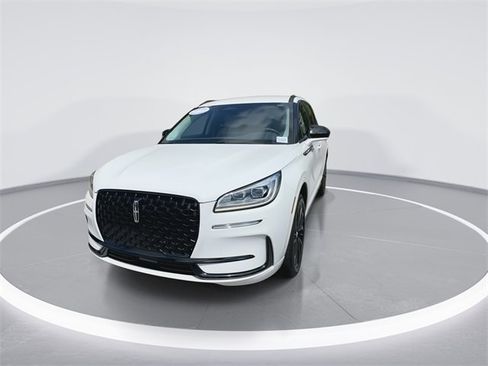 New 2024 Lincoln Corsair Reserve w/ Jet Appearance Package image 3