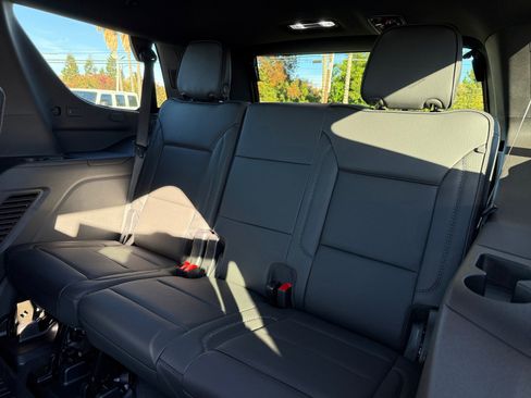 New 2026 GMC Yukon Denali w/ Sun & Power Step Package image 21