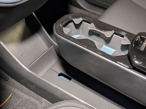 New 2026 Volvo EX30 Cross Country Ultra w/ Protection Package Premier image 21