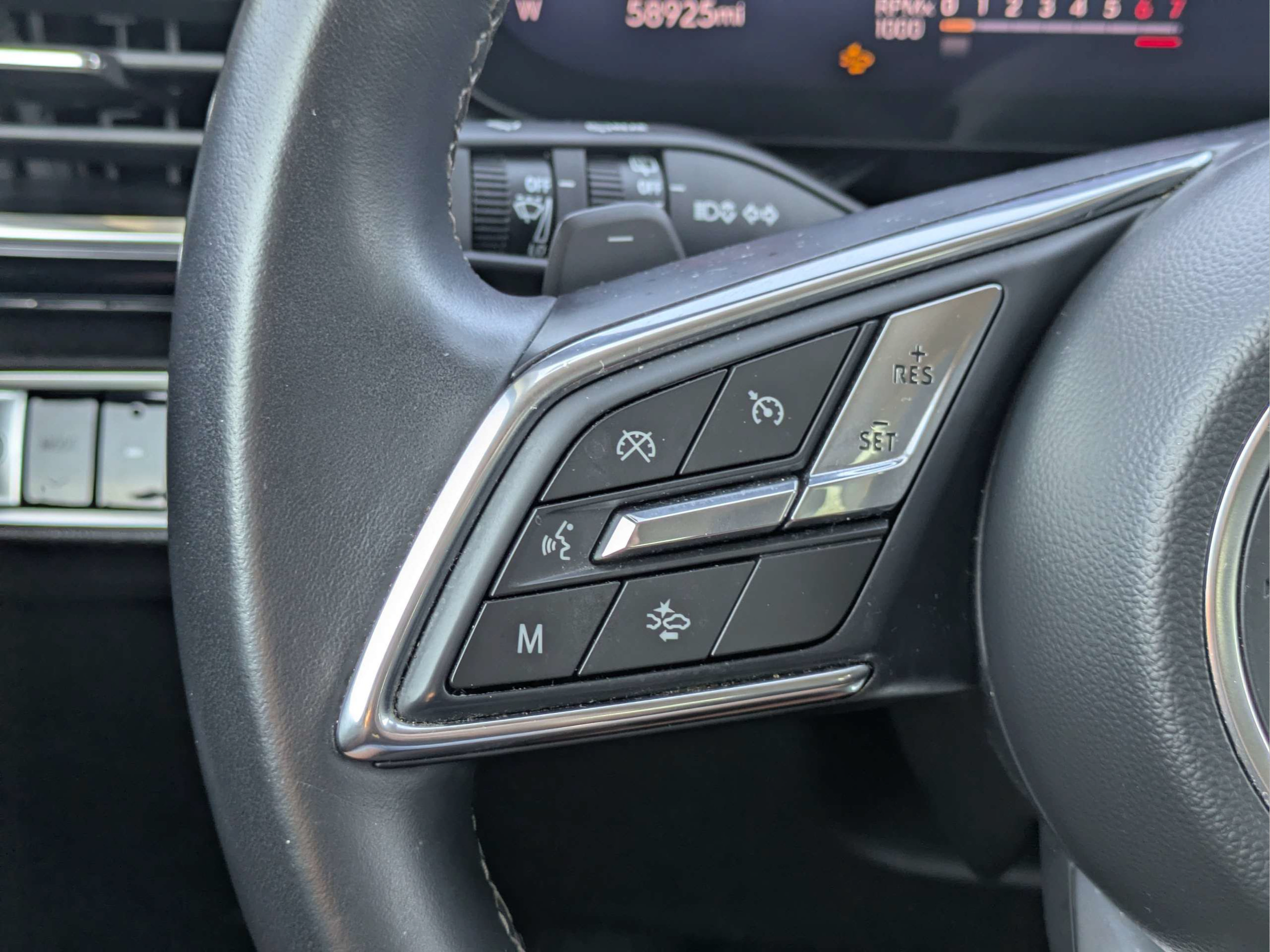 Used 2024 Buick Envision Preferred AWD/4WD image 26