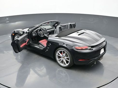 Certified 2025 Porsche 718 Boxster S RWD image 28
