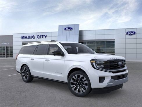 New 2026 Ford Expedition Max Platinum w/ Driver's Package image 7