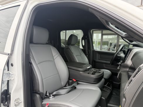 New 2026 RAM 3500 Tradesman AWD/4WD image 20