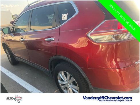 Used 2016 Nissan Rogue SV w/ SV Premium Package FWD image 13